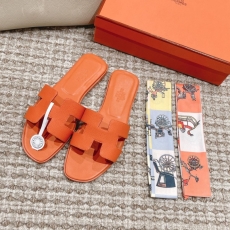 Hermes Slippers